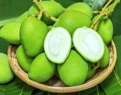 কাচা মিটা আম (১ কেজি)